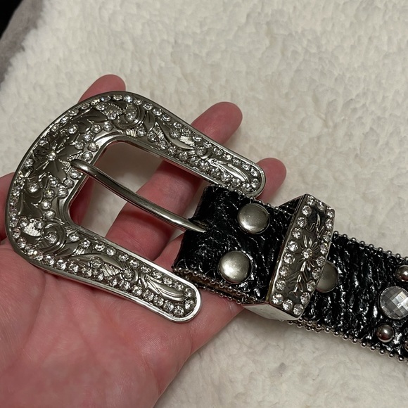 WESTERN BELT - Picture 14 of 16